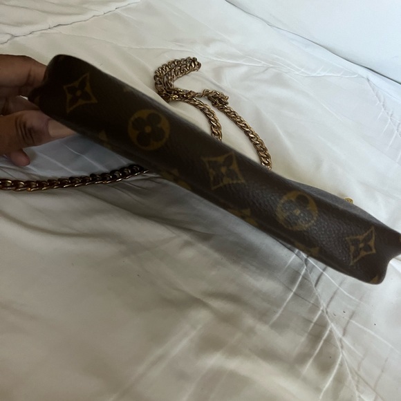 Louis Vuitton Mini Pochette Monogram Clutch - Picture 8 of 14